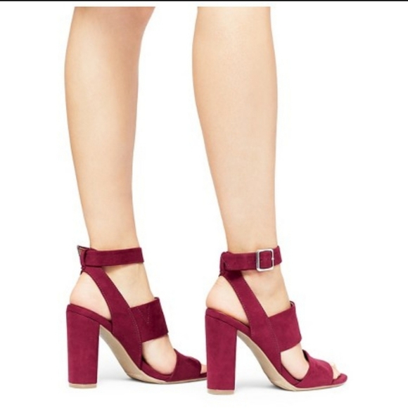 Merona Burgundy Faux Suede Allie Heeled Sandals - Picture 1 of 10